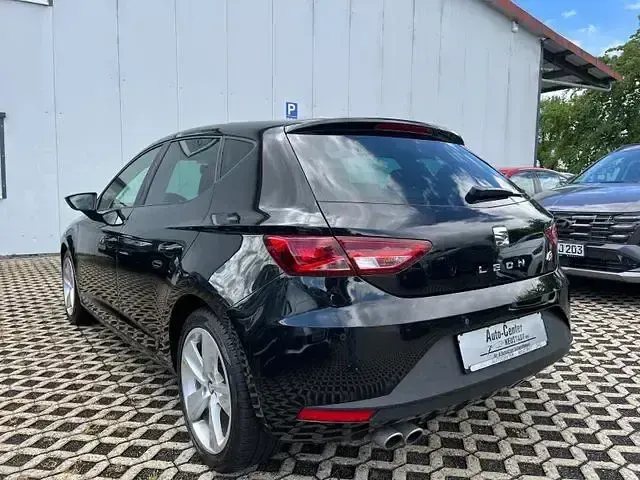 Gebraucht Seat Leon FR 163 PS (119 kW) 2015 Schwarz Limousine
