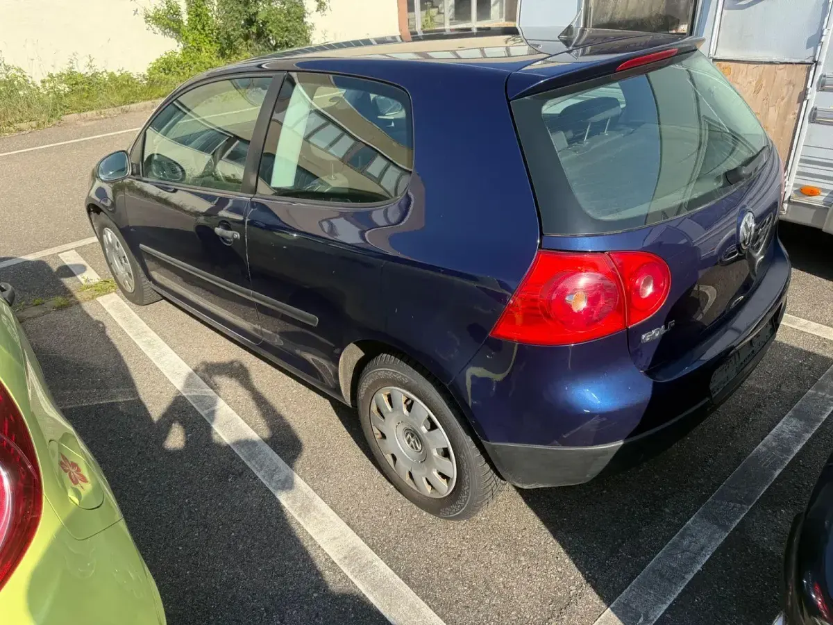 Gebraucht VW Golf IV Trendline 105 PS (77 kW) 2006 Blau Limousine