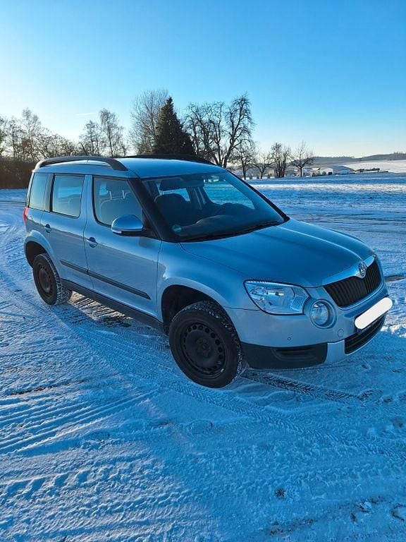 Gebraucht Skoda Yeti Experience 105 PS (77 kW) 2011 Blau SUV