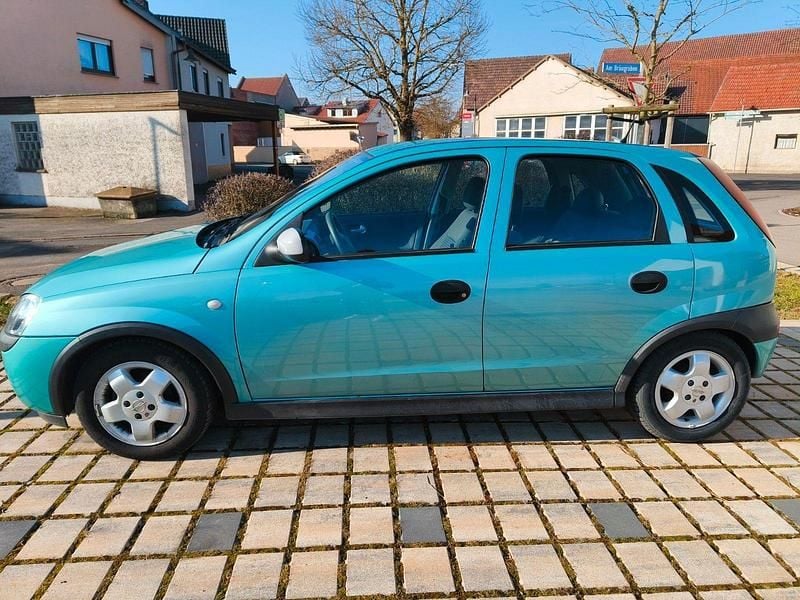 Grün Gebraucht 2003 Opel Corsa Njoy Kleinwagen | 2.300 € (Fairer Preis) - Bild 1/4