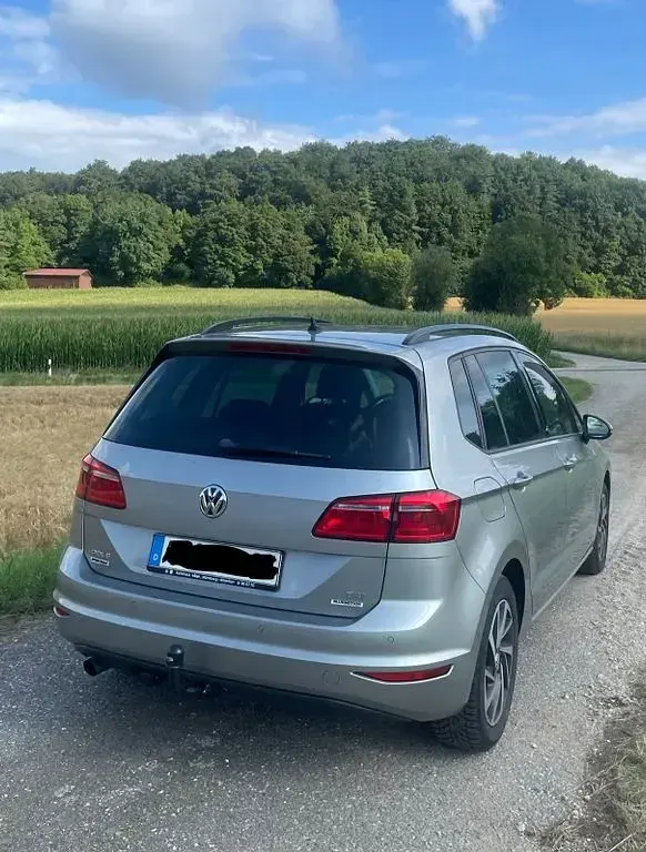 Gebraucht VW Golf Sportsvan Sound 110 PS (80 kW) 2017 Silber Van / Kleinbus