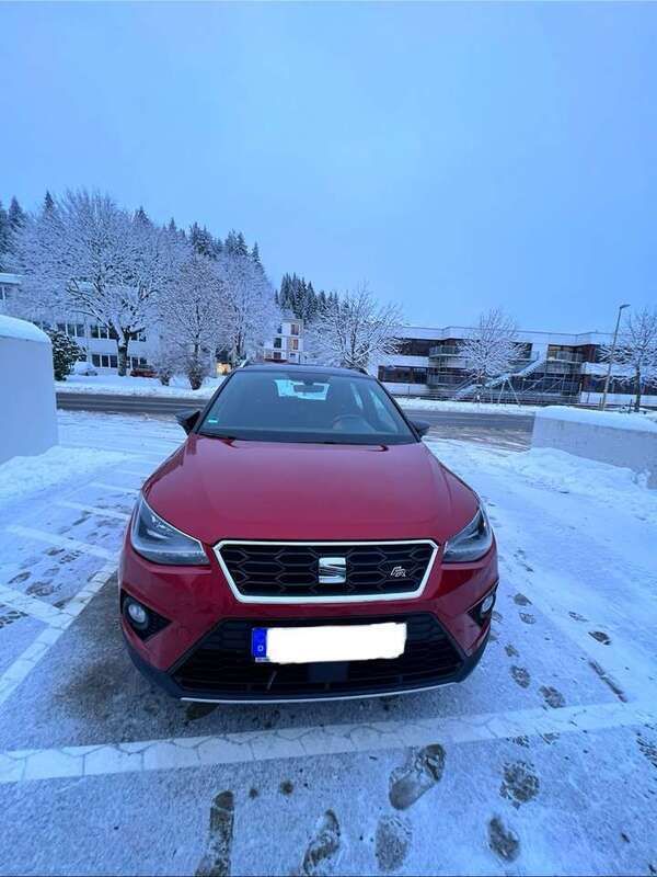 Rot Gebraucht 2020 Seat Arona SUV | 16.990 € (Fairer Preis) - Bild 1/2