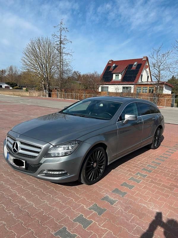 Gebraucht Mercedes CLS350 265 PS (194 kW) 2013 Silber Limousine