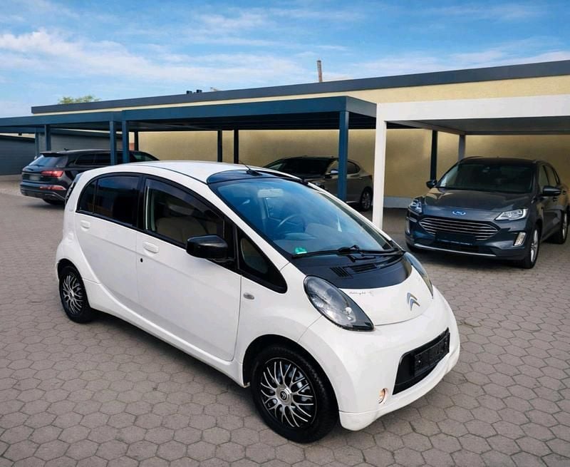 Second-hand Citroën C-zero 50 kW (68 CP) 2013 Alb Hatchback