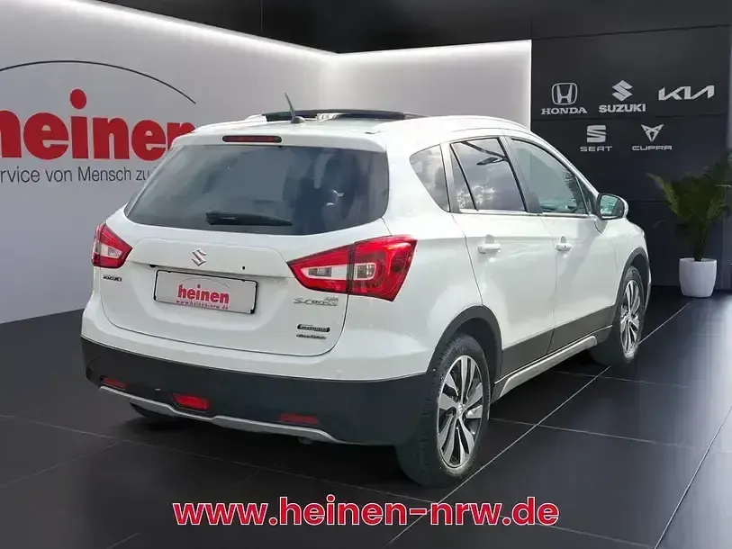 Gebraucht Suzuki SX4 S-Cross Comfort+ 129 PS (94 kW) 2021 Weiß SUV