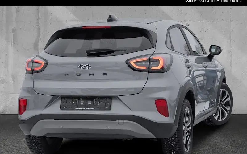 Używany Ford Puma Titanium 125 KM (91 kW) 2025 Srebrny SUV
