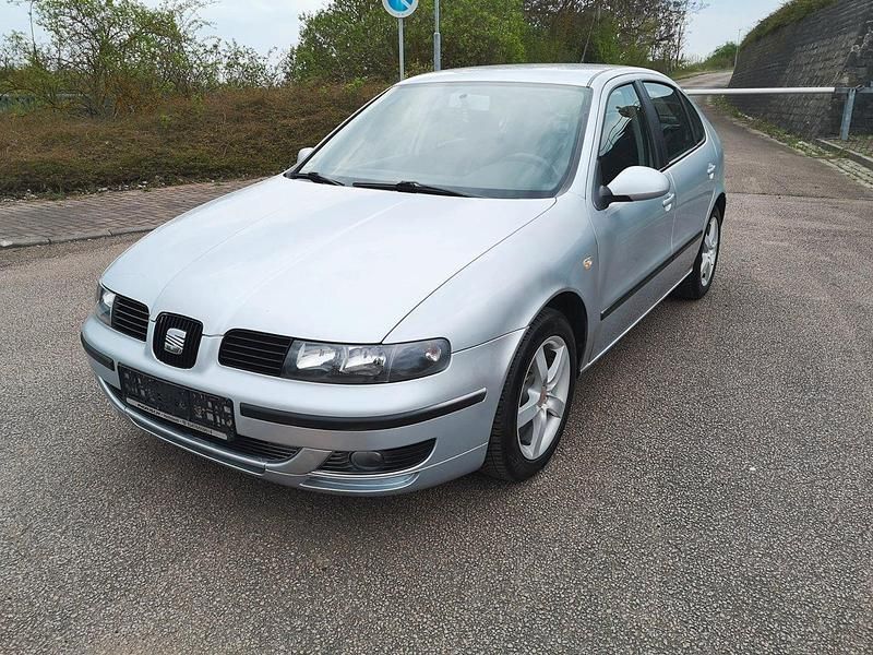 Usata Seat Leon 105 CV (77 kW) 2005 Argento Utilitaria