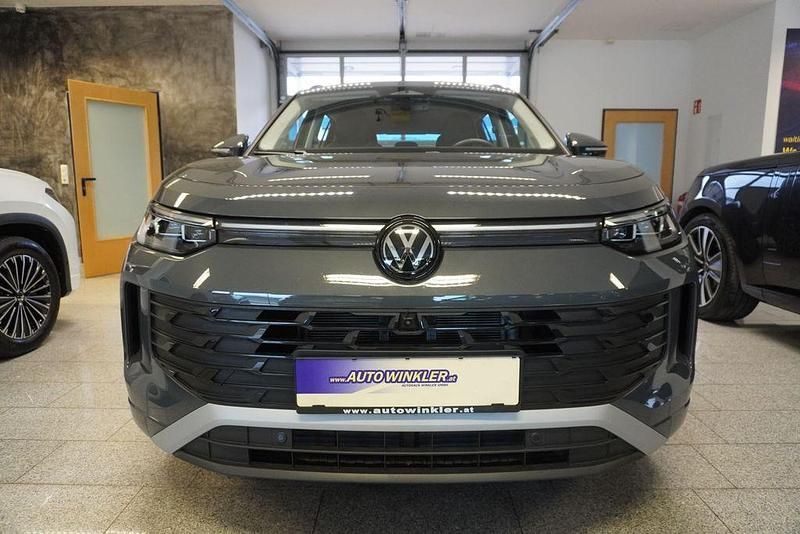 Gebraucht VW Tayron Life 150 PS (110 kW) 2025 Grau SUV