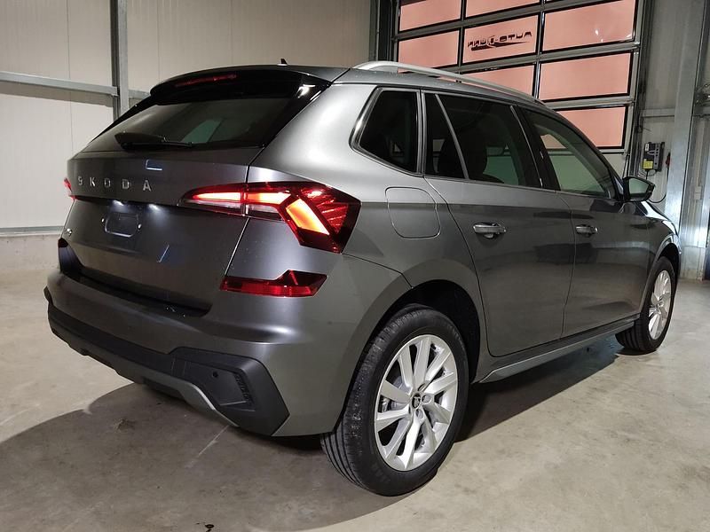 Neu Skoda Kamiq Premium Edition 150 PS (110 kW) 2025 Graphitgrau metallic SUV