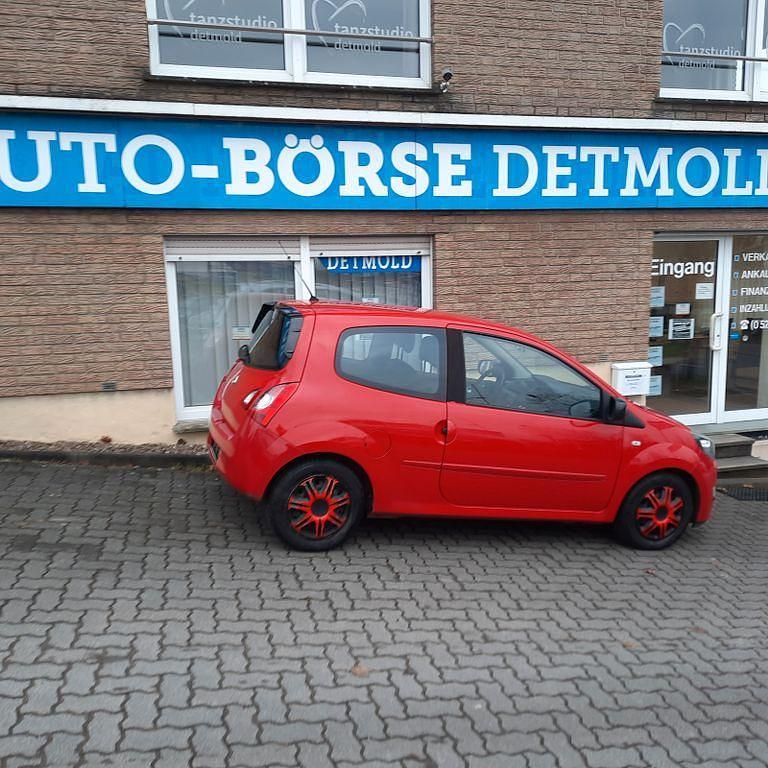 Rot Gebraucht 2014 Renault Twingo Initiale Paris Kleinwagen | 3.000 € (Fairer Preis) - Bild 1/4