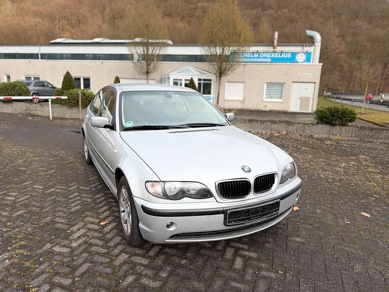 Gebraucht BMW 316 116 PS (85 kW) 2004 Silber Limousine