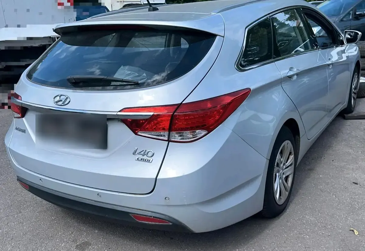 Gebraucht Hyundai i40 116 PS (85 kW) 2014 Silber Kombi