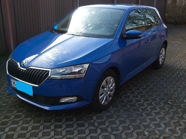 Gebraucht Skoda Fabia Active 60 PS (44 kW) 2019 Blau Kleinwagen