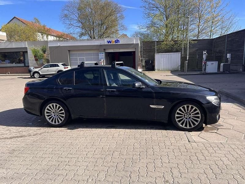Second-hand BMW 730 245 CP (180 kW) 2009 Berlinǎ