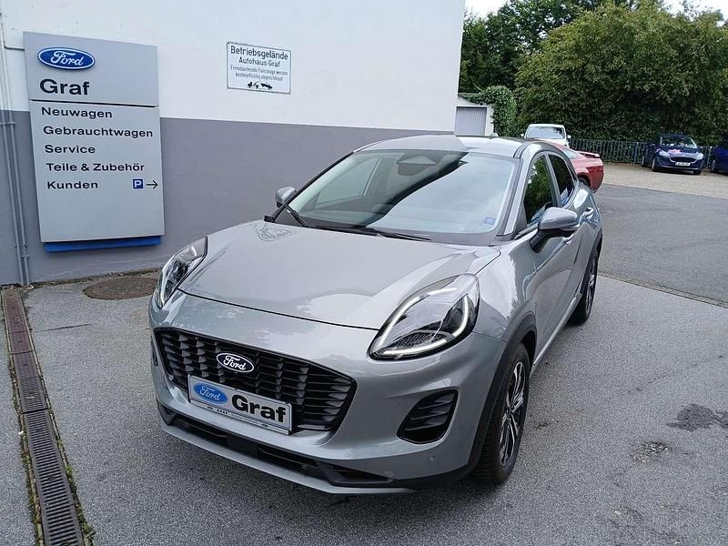 Solarsilbermetallic Gebraucht 2025 Ford Puma Titanium SUV | 26.990 € (Fairer Preis) - Bild 1/4