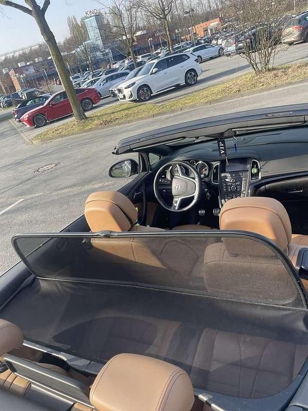 Gebraucht Opel Cascada Edition 194 PS (142 kW) 2014 Cabrio