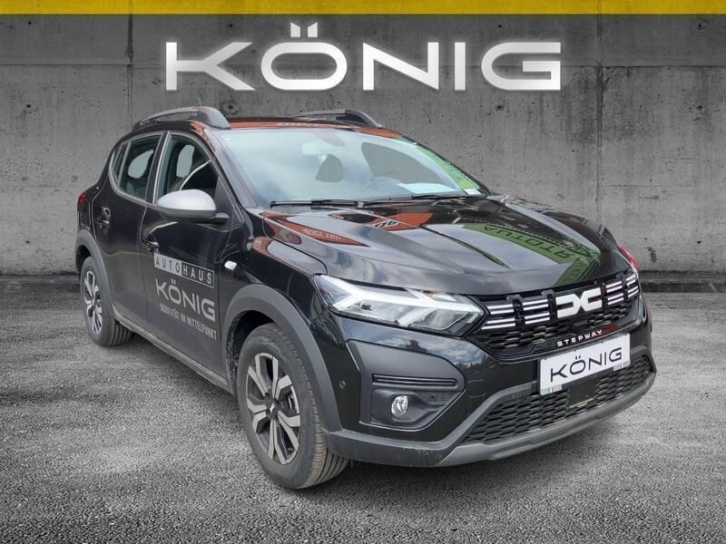 Gebraucht Dacia Sandero Expression 101 PS (74 kW) 2023 Schwarz Kleinwagen