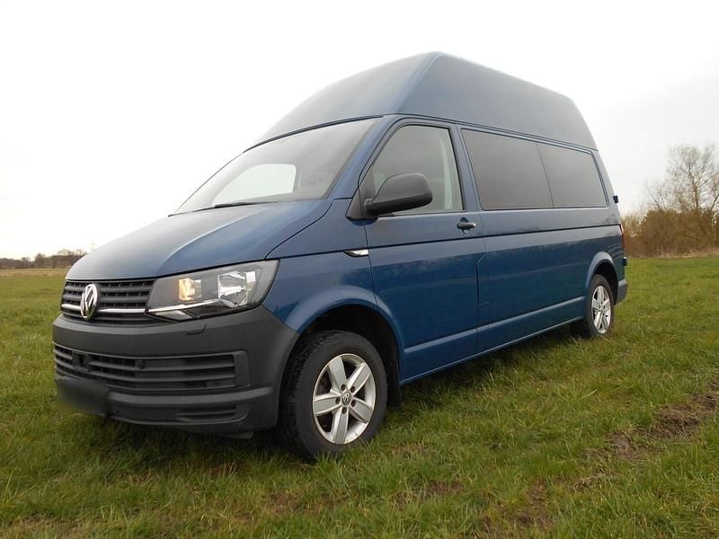 Gebraucht VW Caravelle 102 PS (75 kW) 2016 Blau Van