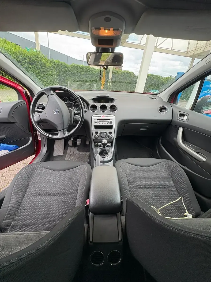 Gebraucht Peugeot 308 SW 156 PS (114 kW) 2011 Rot Kombi