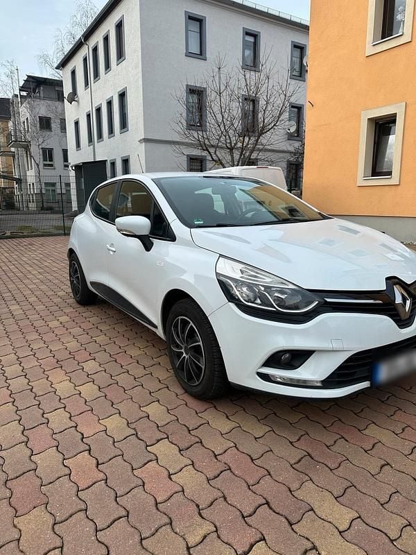 Gebraucht Renault Clio IV 90 PS (66 kW) 2016 Weiß Kleinwagen