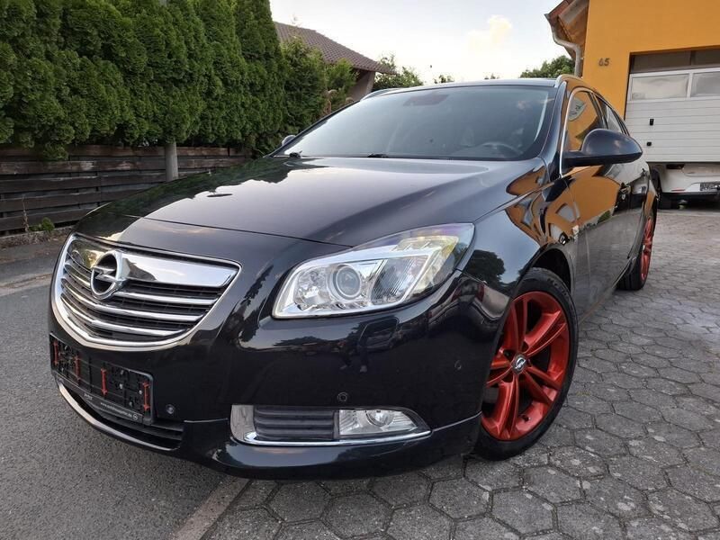 Schwarz Gebraucht 2013 Opel Insignia OPC Kombi | 3.800 € (Superpreis) - Bild 1/4