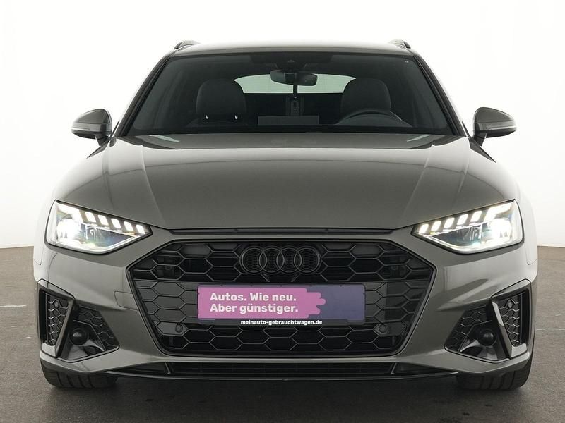 Gebraucht Audi A4 Competition 163 PS (119 kW) 2024 Chronosgrau Limousine
