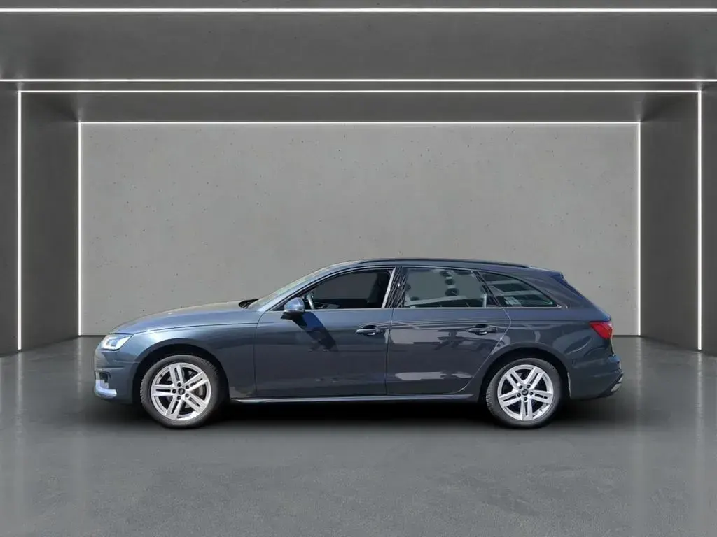 Gebraucht Audi A4 Advanced Plus 204 PS (150 kW) 2023 Grau Kombi