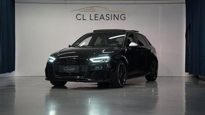 Schwarz Gebraucht 2017 Audi RS3 Sportback Sport Kleinwagen | 35.159 € (Fairer Preis) - Bild 1/4