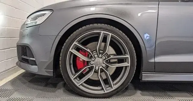 Gebraucht Audi S3 Comfort 310 PS (228 kW) 2018 Grau metallic Cabrio