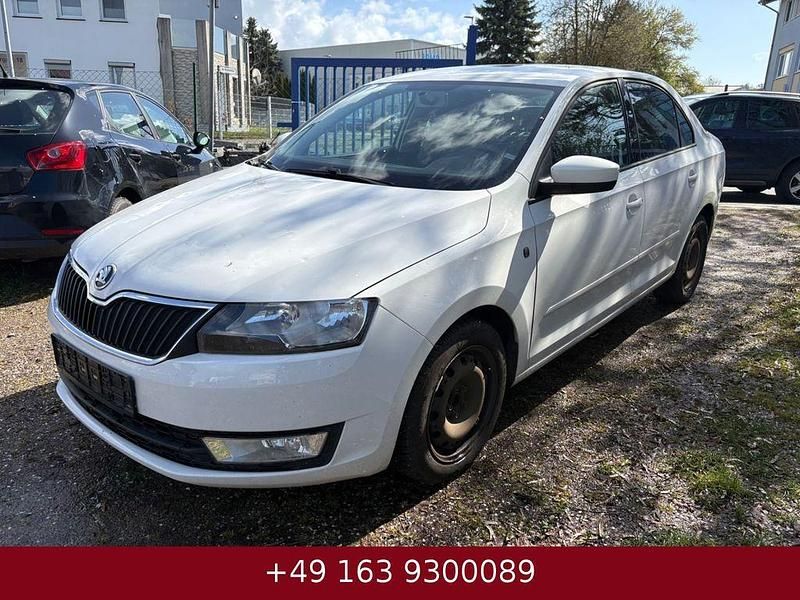 Gebraucht Skoda Rapid Elegance 105 PS (77 kW) 2012 Weiß Kleinwagen