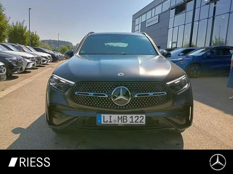 Manufaktur magno lack manufaktur graphitgrau magno Gebraucht 2025 Mercedes GLC300 AMG SUV | 69.300 € (Etwas zu teuer) - Bild 1/4