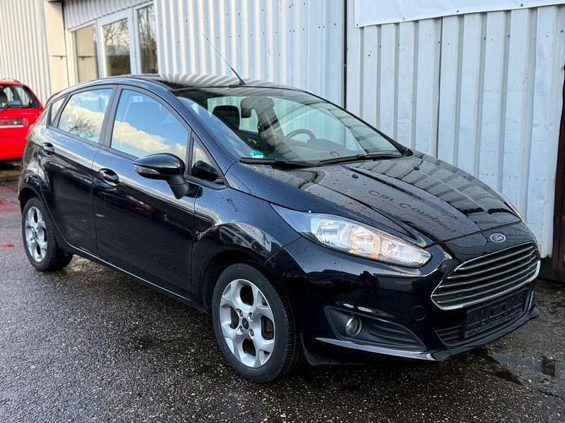 Gebraucht Ford Fiesta SYNC Edition 75 PS (55 kW) 2014 Schwarz Kleinwagen