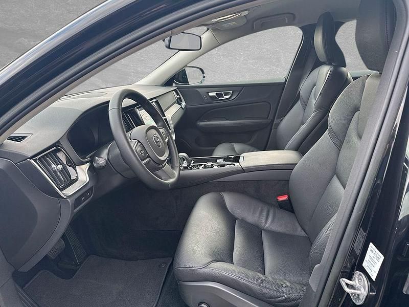 Gebraucht Volvo V60 398 PS (292 kW) 2023 Schwarz Kombi