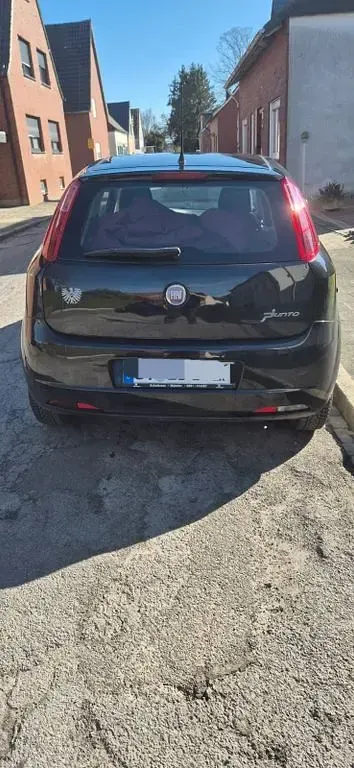 Brugt Fiat Punto Pop 69 HK (50 kW) 2011 Sort Hatchback