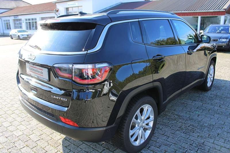 Gebraucht Jeep Compass Limited 150 PS (110 kW) 2021 Carbon black metallic SUV
