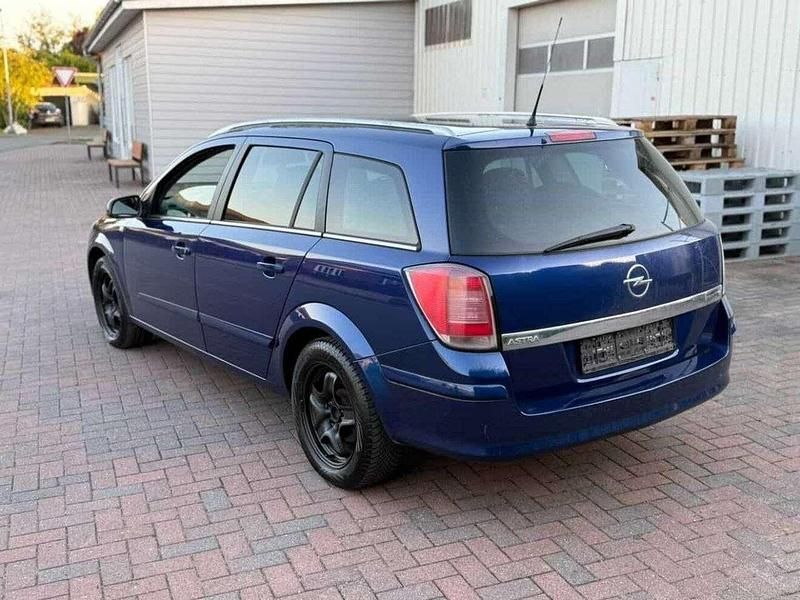 Gebraucht Opel Astra GTC Selection 101 PS (74 kW) 2009 Limousine