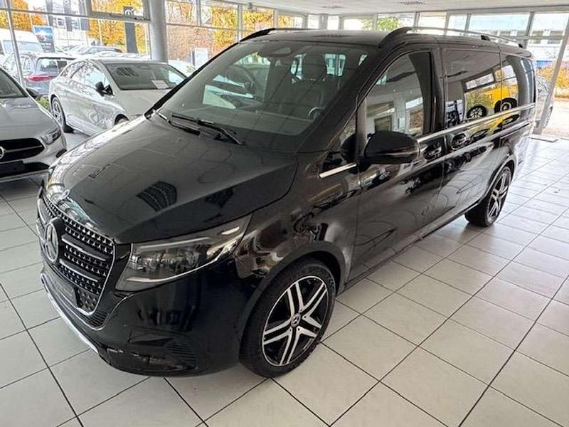 Gebraucht Mercedes V300 237 PS (174 kW) 2025 Schwarz Van / Kleinbus