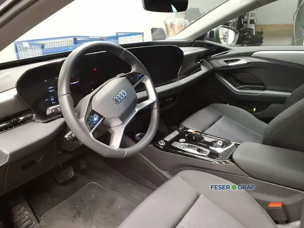 Gebraucht Audi A6 e-tron Ambiente 210 kW (286 PS) 2025 Taifungrau metallic Kombi