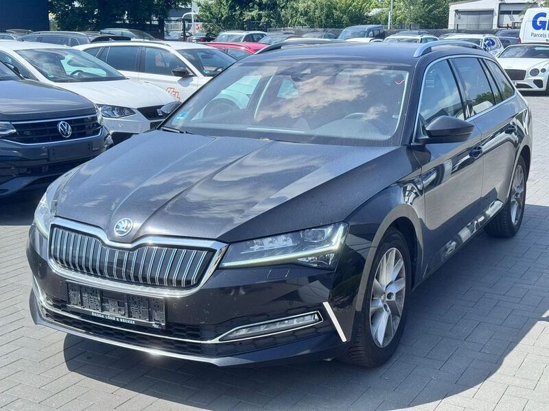 Schwarz Gebraucht 2022 Skoda Superb Style Kombi | 12.990 € (Fairer Preis) - Bild 1/4