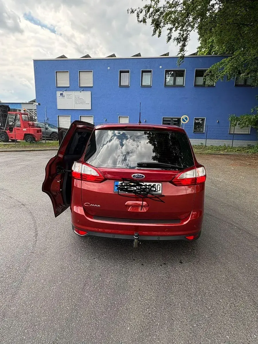 Gebraucht Ford Grand C-Max 150 PS (110 kW) 2015 Rot Van / Kleinbus