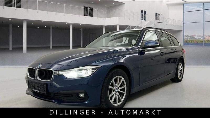 Gebraucht BMW 320 Advantage 190 PS (139 kW) 2018 Blau Kombi