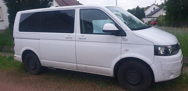 Weiß Gebraucht 2012 VW Transporter Van | 4.000 € - Bild 1/4