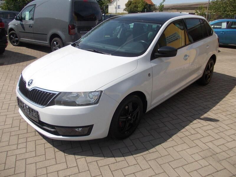 Weiß Gebraucht 2014 Skoda Rapid Style Kombi | 8.500 € (Fairer Preis) - Bild 1/4