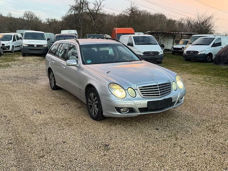 Silber Gebraucht 2006 Mercedes E280 Kombi | 1.600 € (Superpreis) - Bild 1/4