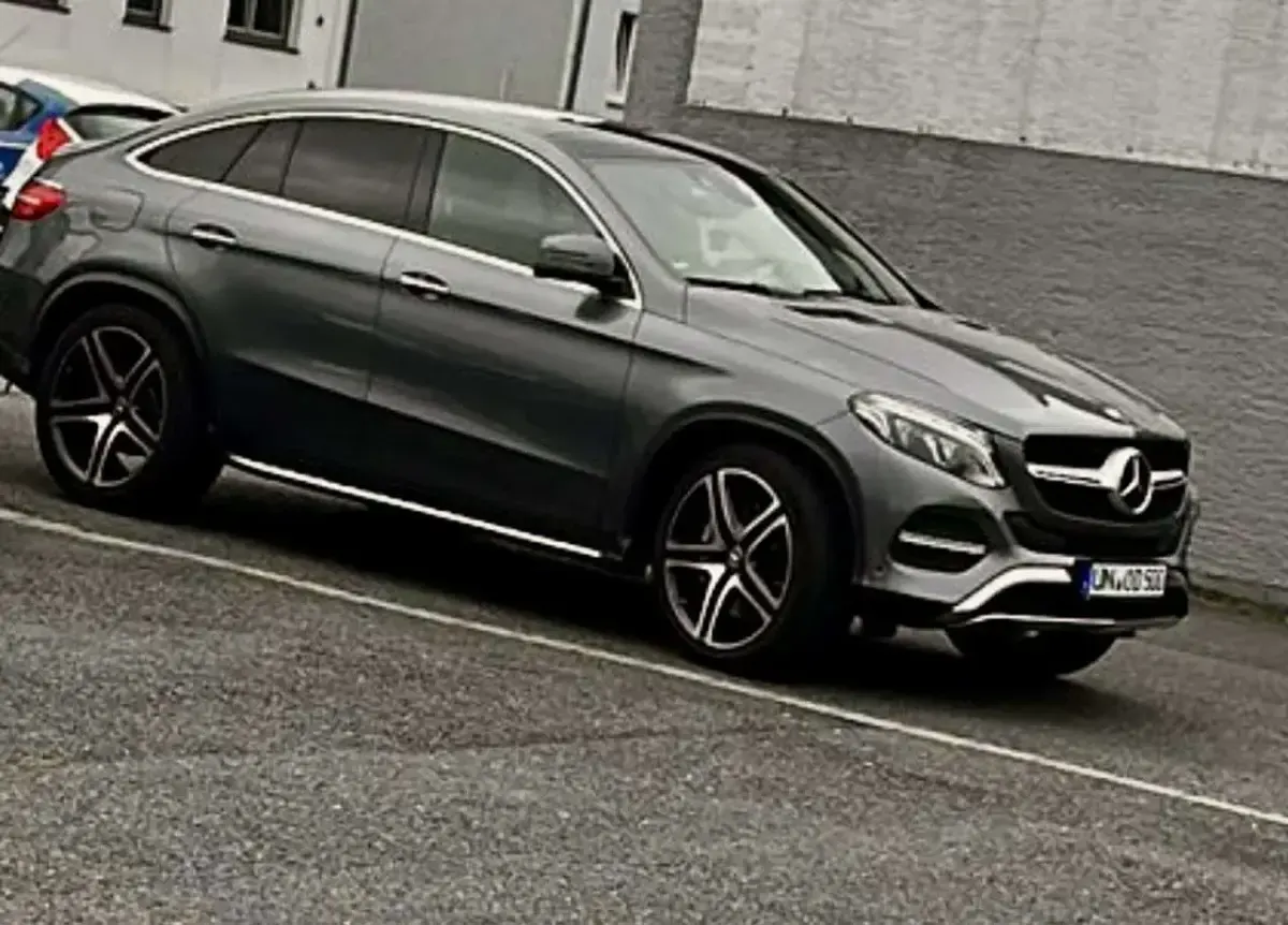 Gebraucht Mercedes GLE500 455 PS (334 kW) 2017 Grau SUV