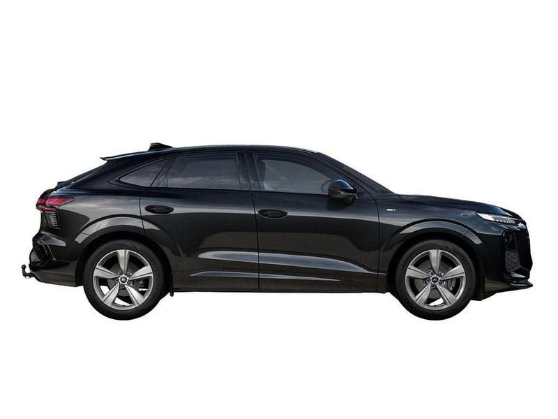 Neu Audi Q3 Sportback S-Line 204 PS (150 kW) 2025 [0e0e] mythosschwarz metallic SUV