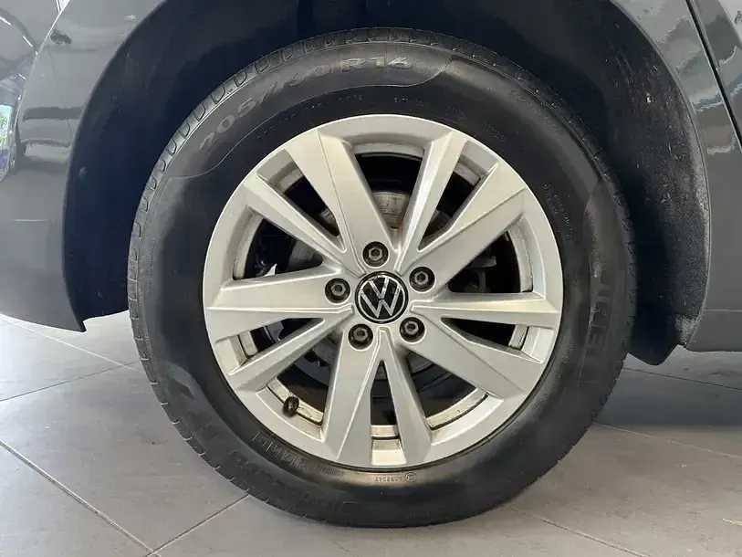 Gebraucht VW Touran Comfortline 150 PS (110 kW) 2022 Uranograu Van / Kleinbus