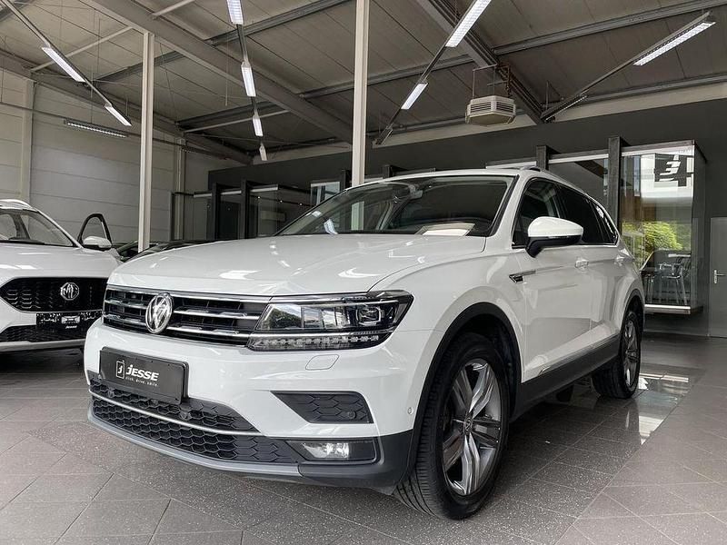 Pure white Gebraucht 2018 VW Tiguan Allspace SUV | 26.990 € (Fairer Preis) - Bild 1/4