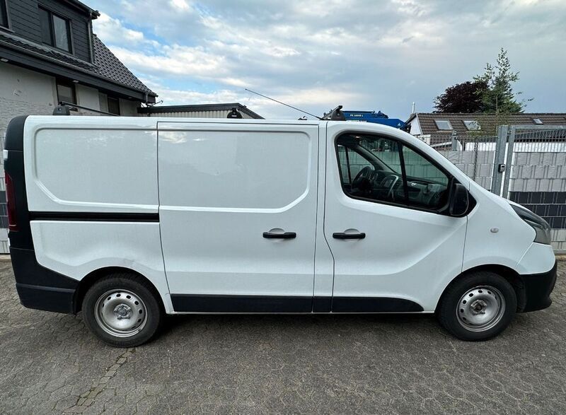 Weiß Gebraucht 2017 Renault Trafic Van | 8.999 € - Bild 1/4