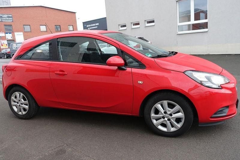 Gebraucht Opel Corsa Edition 90 PS (66 kW) 2016 Rot Kleinwagen